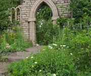 This folly was designed and built by us for the garden designer Tracy Foster. The work featured at the RHS Chelsea Flower Show 2017.