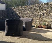 We always aim to provide walling stone which is in keeping with the property. This house is at Lepton.